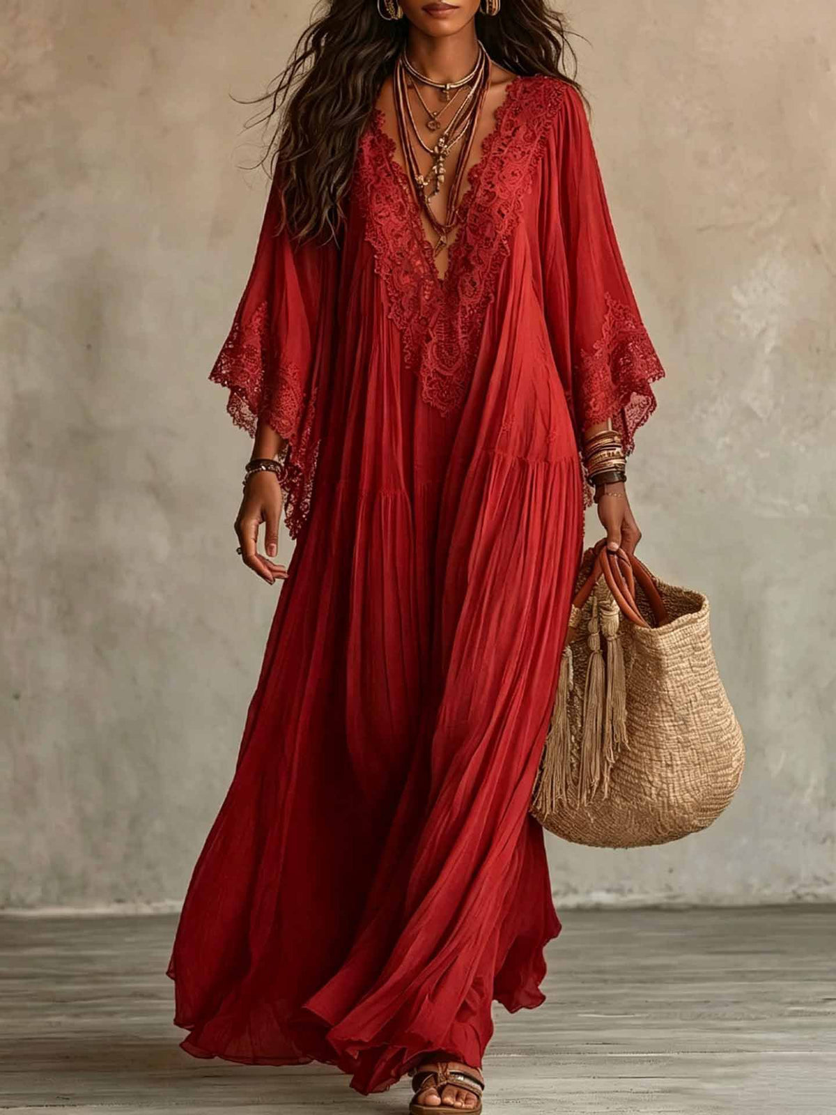 Maxi abito in pizzo patchwork e chiffon accogliente e romantico