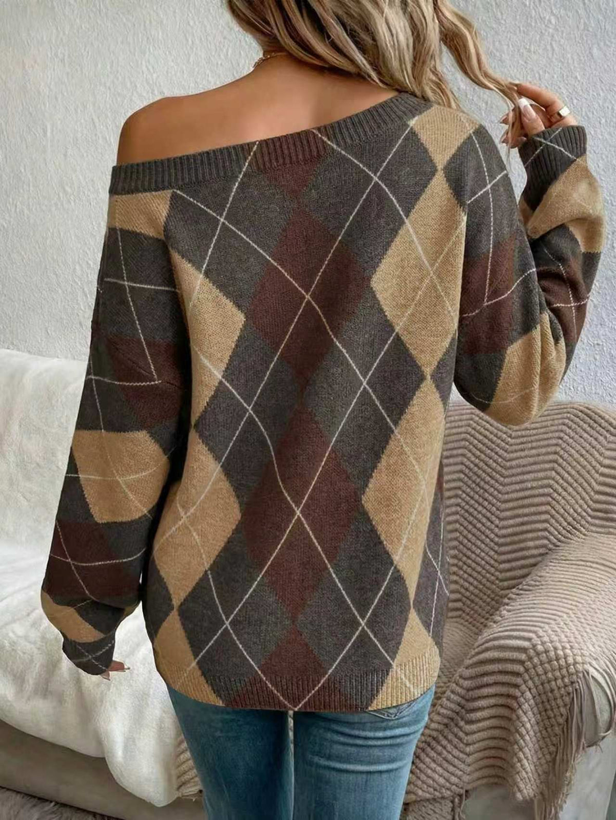 Schickes schulterfreies Strickoberteil mit Rautenmuster