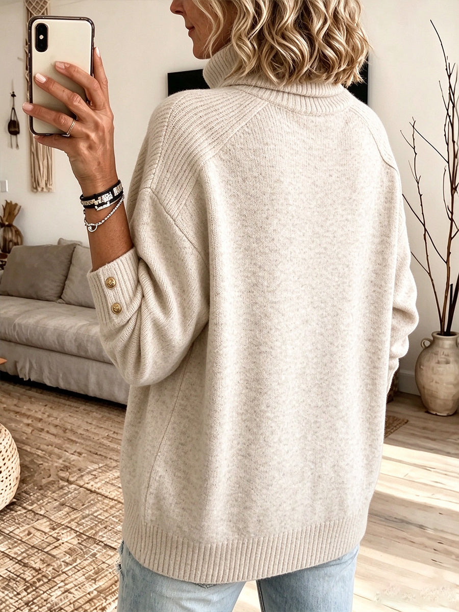 Comodo pullover lavorato a maglia a collo alto