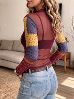 Top de cuello falso de manga larga con estampado floral de malla transparente para mujer