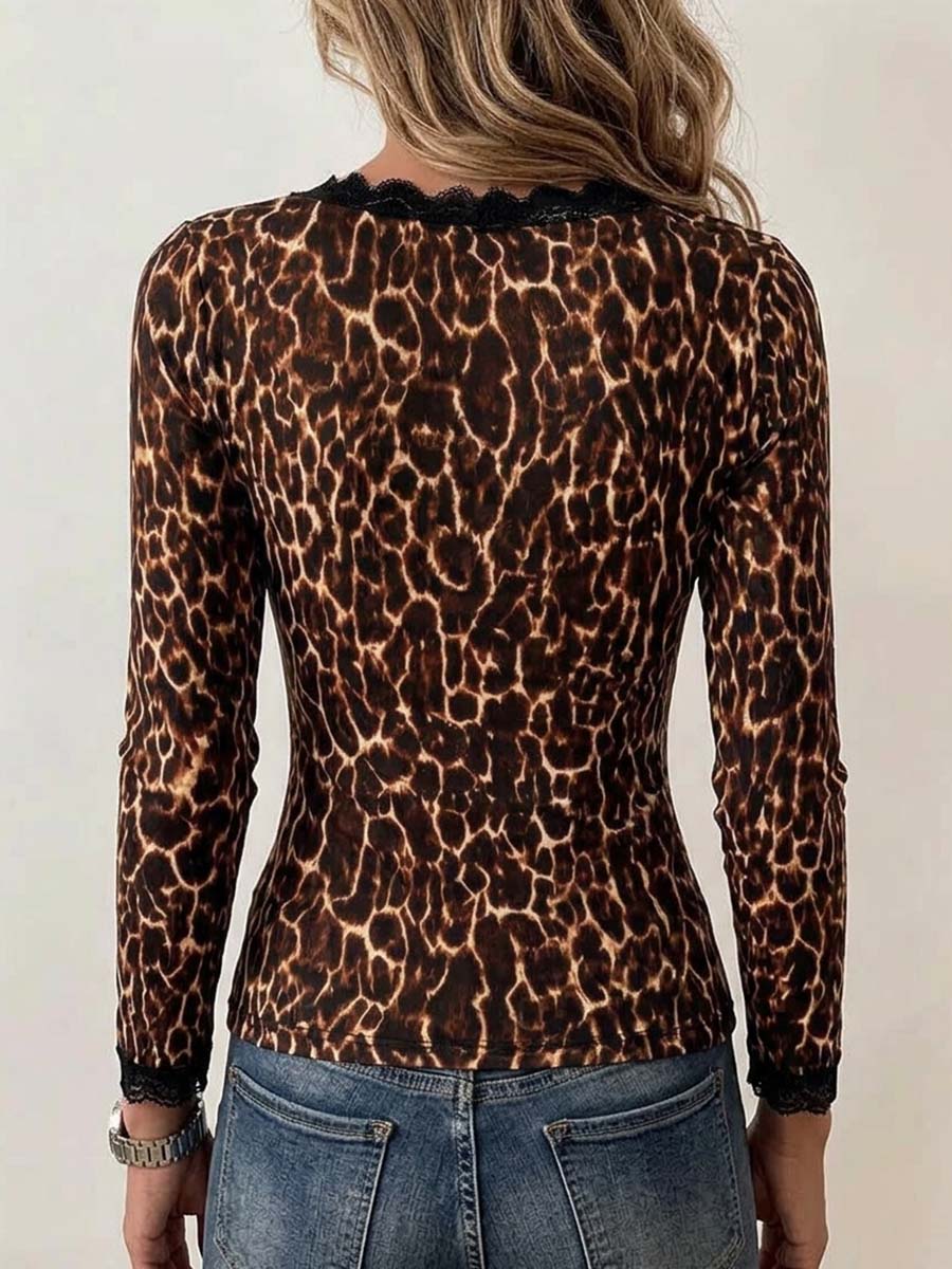 Top aderente da donna con stampa leopardata e scollo quadrato