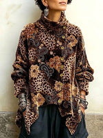 Asymmetrisches, hochgeschlossenes Samtoberteil mit Leoparden- und Blumendruck und Knopfleiste vorne
