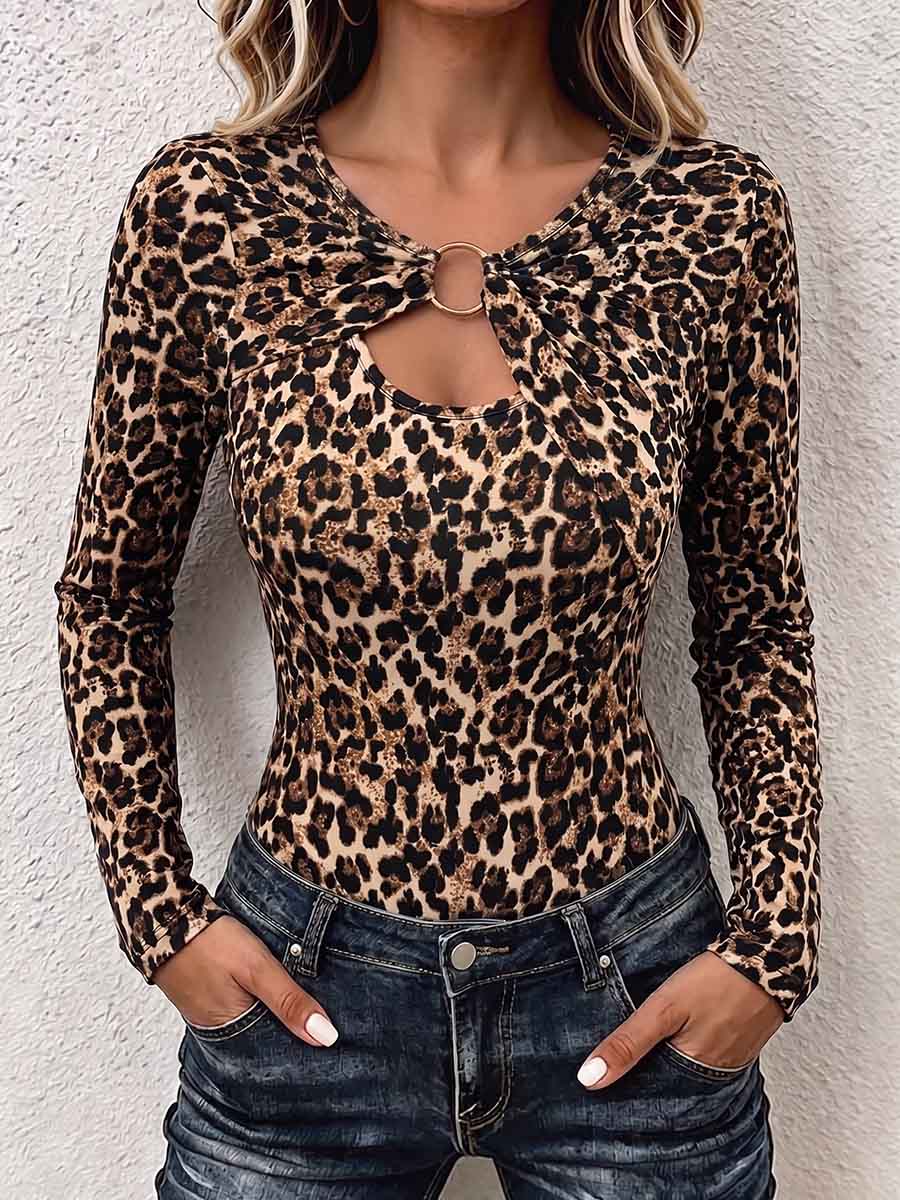 Top elasticizzato slim fit a maniche lunghe con girocollo e stampa leopardata da donna