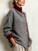 Giacca Patchwork dallo stile vintage in velluto bordeaux e misto lana spigata
