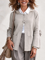 Elegante cardigan lavorato a maglia con maniche a fiocco