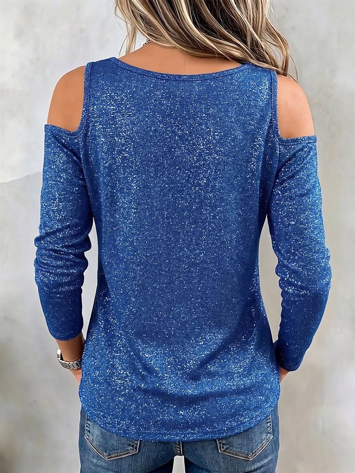 Elegante top in maglia con lacci con spalle scoperte e scintillanti