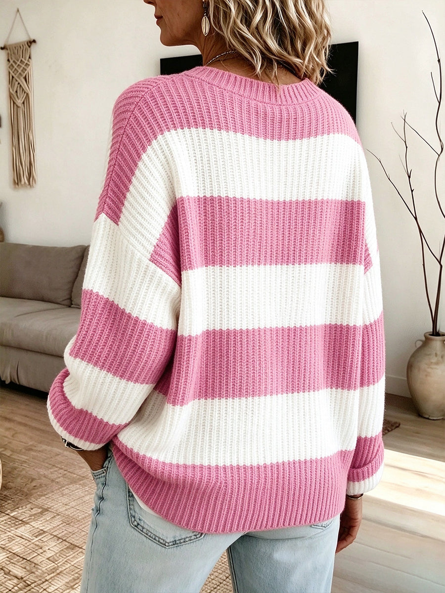 Acogedor jersey de punto con cuello en V a rayas