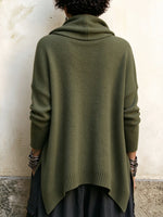 Comodo pullover lavorato a maglia con collo ad anello drappeggiato