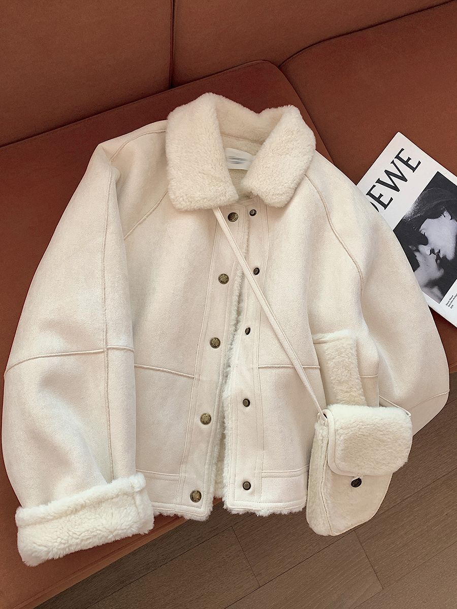 Lässige, warme Jacke aus Wildlederimitat und Sherpa
