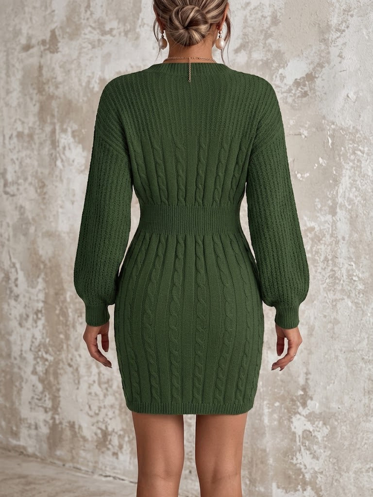 Mini abito stretto in vita con maniche a lanterna in maglia a trecce con scollo a V ritagliato