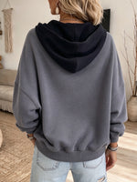 Lässiges Kapuzen-Sweatshirt mit Farbblock-Imitat und mehreren Lagen