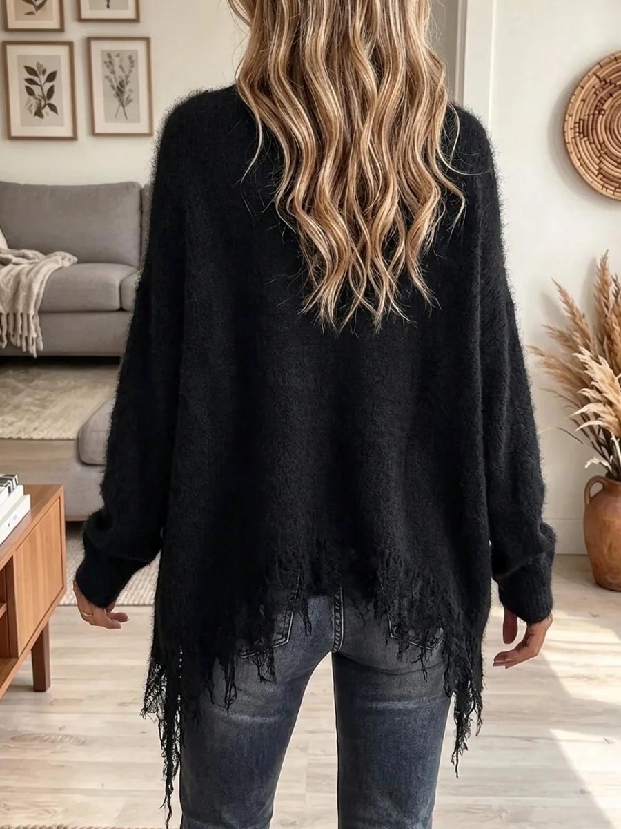 Damenpullover mit flauschigem, drapiertem Wasserfallausschnitt und asymmetrischem Fransensaum