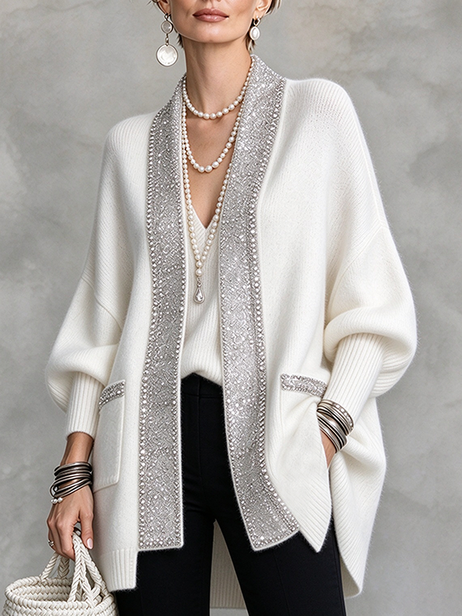 Gemütlicher, luxuriöser, übergroßer Strick-Cardigan mit Paillettenbesatz