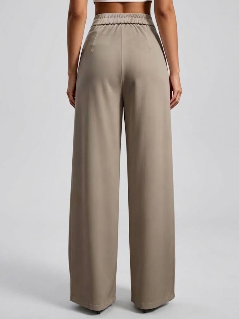 Asymmetrisch drapierte Hose mit weitem Bein, hoher Taille und gedrehter Metallschnalle