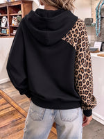 Ausgefallenes Kapuzenpullover mit Leoparden-Patchwork-Ausschnitt