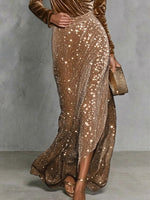 Set da due pezzi con top in velluto con scollo a V e gonna lunga con spacco con paillettes
