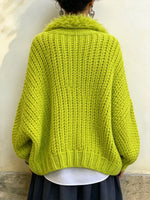 Kuscheliger Grobstrick-Cardigan mit Kunstpelzbesatz