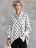 Maglione cardigan in maglia asimmetrica oversize a pois