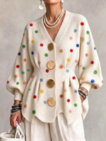 Strickjacke mit V-Ausschnitt, bunten Tupfen und taillierter Passform