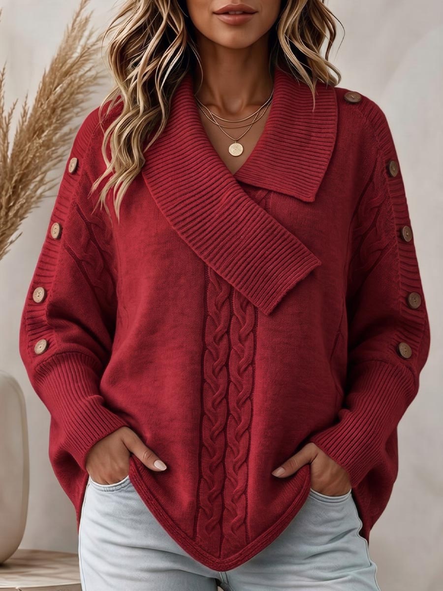 Maglione rosso da donna lavorato a trecce con colletto asimmetrico e maniche con bottoni