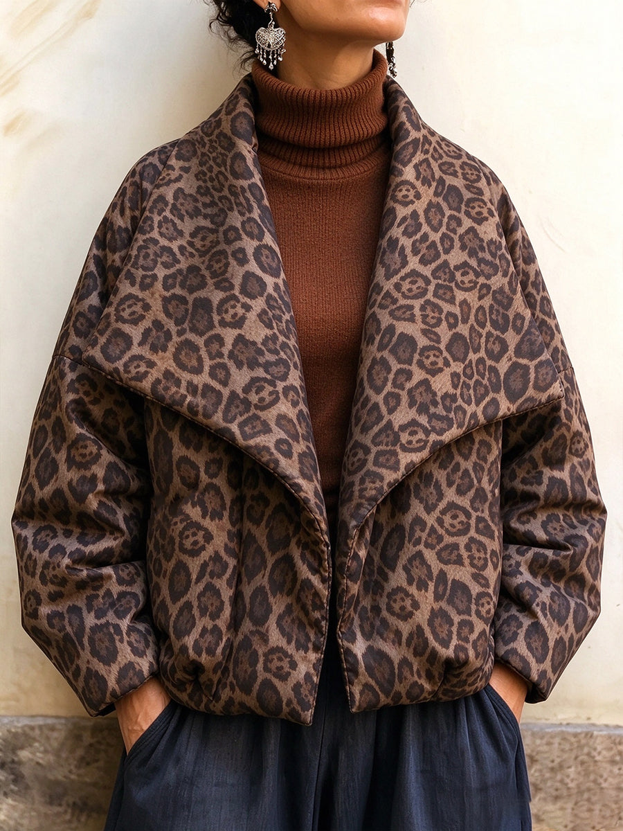 Schicke Pufferjacke mit offenem Vorderteil und Leopardenmuster