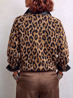 Audace giacca con finiture in pelle lavorata a maglia leopardata