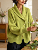 Schicker Pullover mit Schalkragen und gewelltem Saum