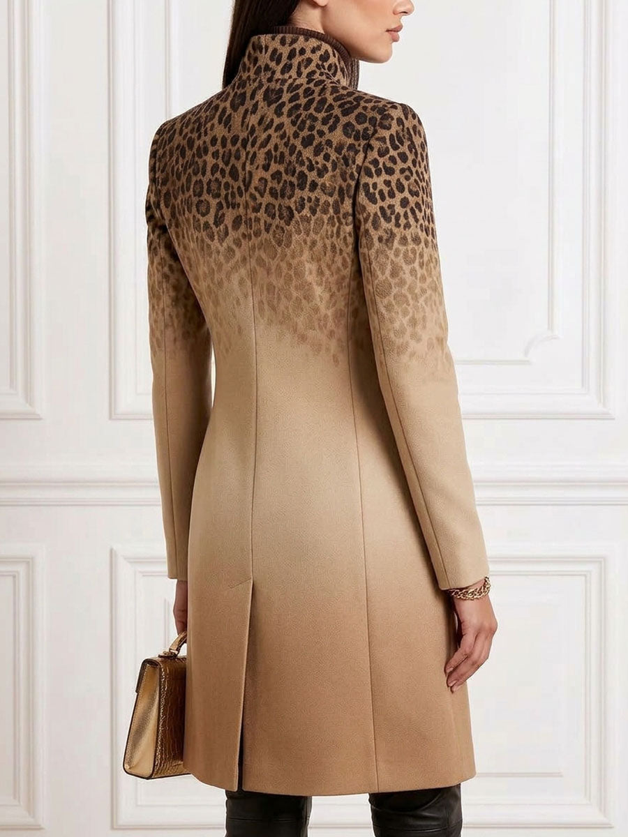 Virina Casual Malfiksa Longa Manika Jako Kun Standa Kolumo Kaj Ombré Leoparda Presaĵo