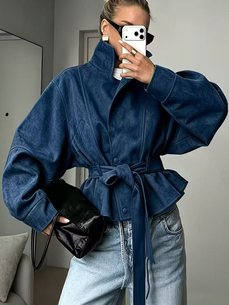 Damen-Jacke aus einfarbigem, langärmligem, lockerem Wildlederimitat mit Stehkragen und tailliertem Detail