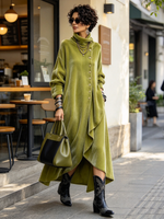 Künstlerisches asymmetrisches Maxikleid aus Samt mit hohem Kragen