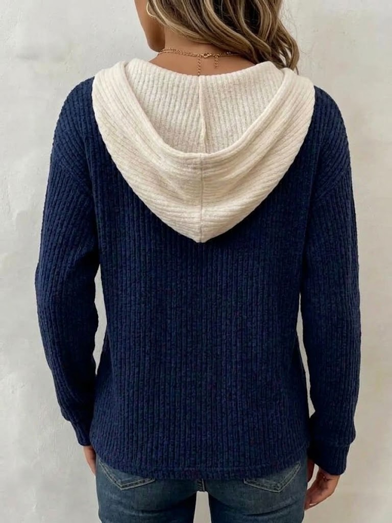 Top casual con medio botón y capucha con bloques de color para mujer