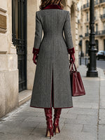 Elegante cappotto lungo in misto lana spinato