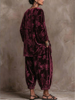Set da donna in due pezzi in velluto goffrato floreale bordeaux vintage